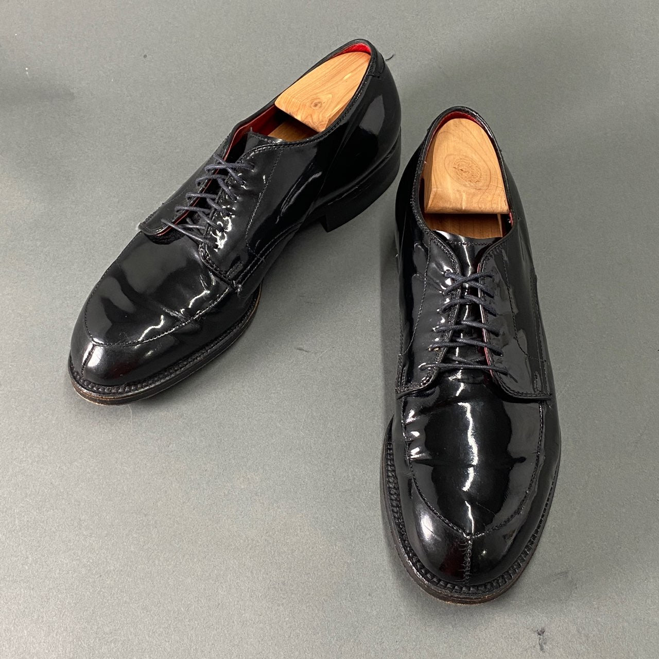 1L10 USA製 Alden オールデン 54330 ALGONQUIN V-TIP アルゴンキン 8《26.5cm相当》 ブラック エナメル ドレスシューズ ビジネス Vチップ