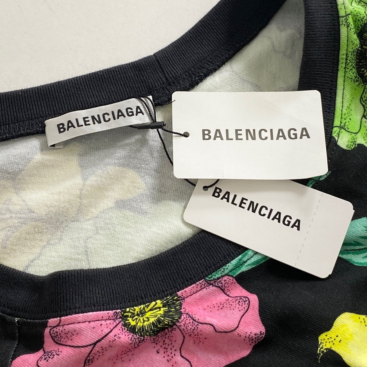 5k29《未使用》定価\129,800 BALENCIAGA バレンシアガ ワンショルダーフラワーワンピース XS マルチカラー 花柄 タグ付き