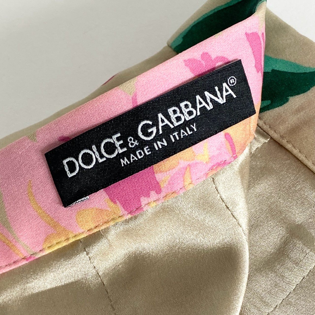 3b26 イタリア製 DOLCE & GABBANA ドルチェアンドガッバーナ ドルガバ 花柄スカート 膝丈スカート バックジップ 38 ベージュ系 シルク ボトムス レディース