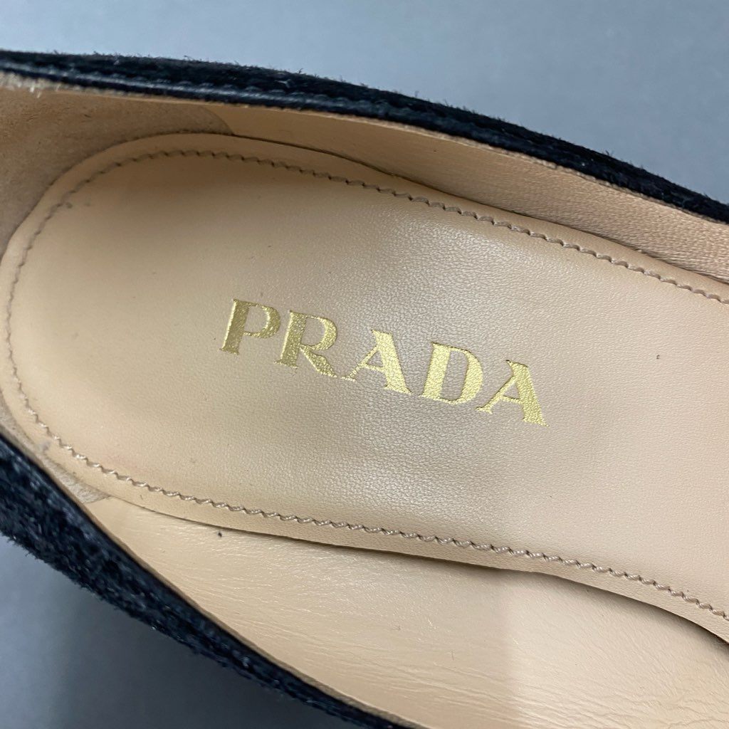 3b24 イタリア製 PRADA プラダ ヒールパンプス ハイヒール ポインテッドトゥ ロゴ 36 ブラック スエード リボン レディース