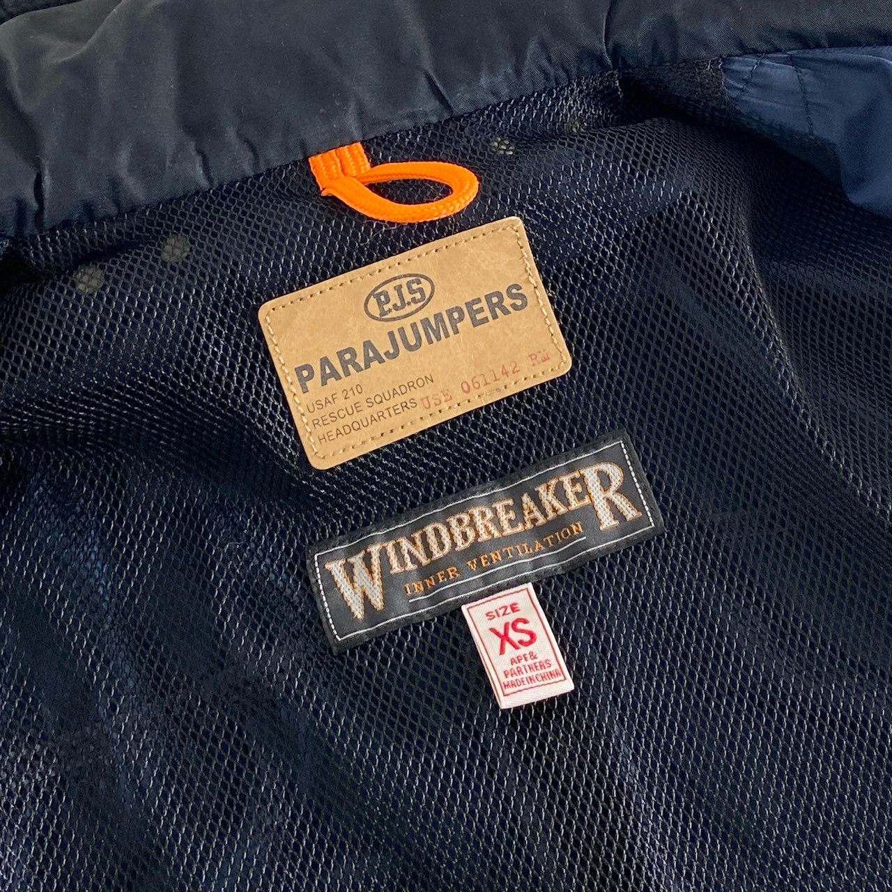 8b26 PARAJUMPERS パラジャンパーズ ジャケット ウィンドブレーカー XS ネイビー 防寒 トップス アウター 上着 メンズ