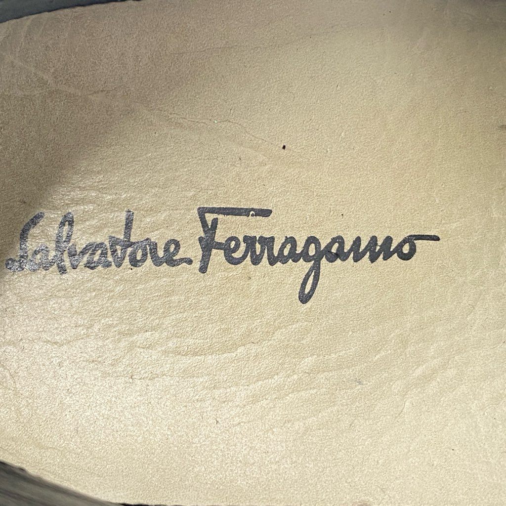 2b26 Salvatore Ferragamo サルヴァトーレフェラガモ イタリア製 スエード レザー モカシンシューズ 7 ブラック スウェード ガンチーニ MADE IN ITALY