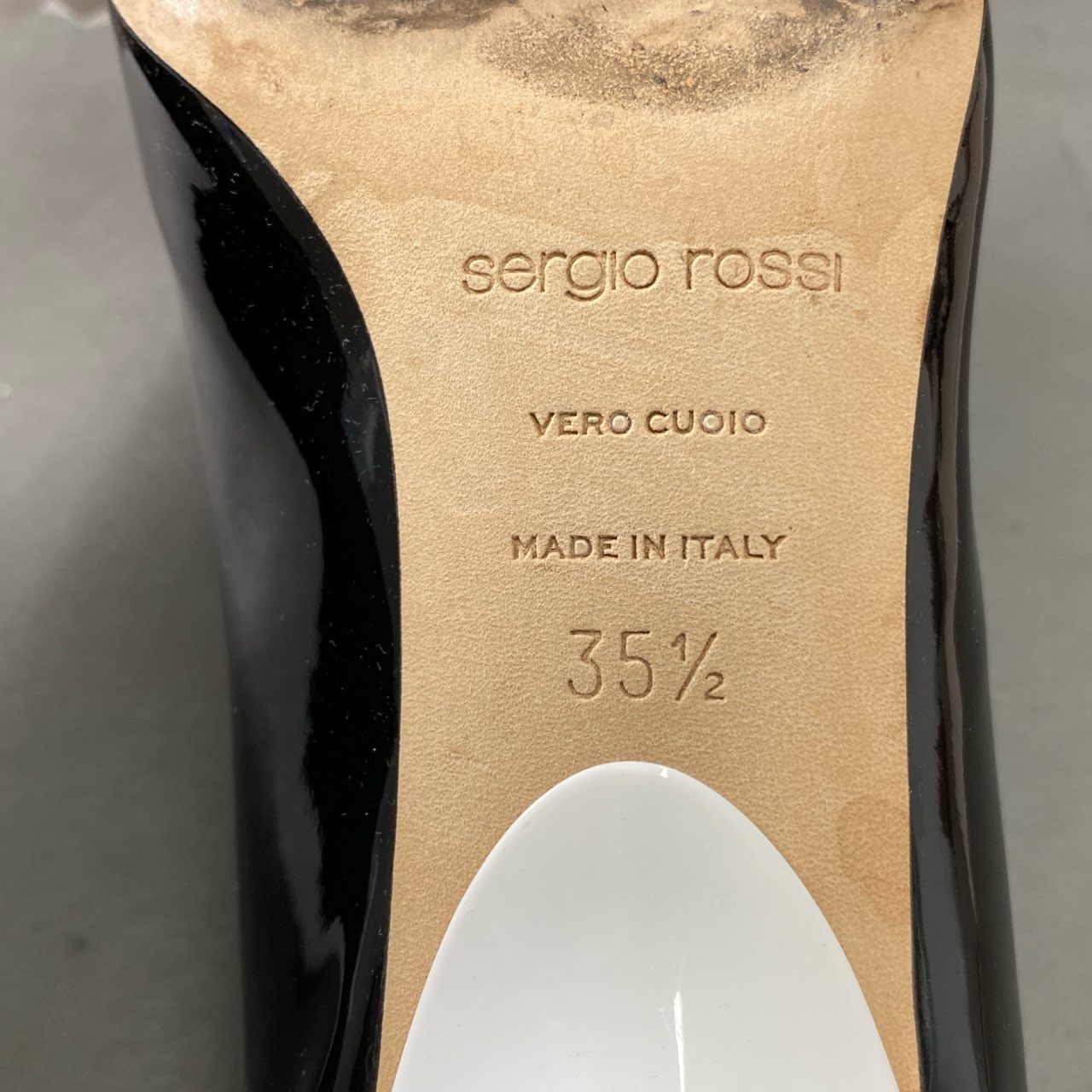 2c1 《美品》 sergio rossi セルジオロッシ イタリア製 スクエアトゥ ヒール パンプス シューズ 35 1/2 ブラック パテントレザー MADE IN ITALY