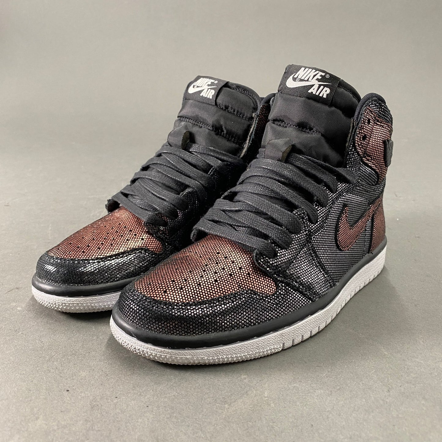 2L5《美品》NIKE ナイキ 23.0cm CU6690-006 WMNS AIR JORDAN1 HIGH OG ハイカットスニーカー レディース