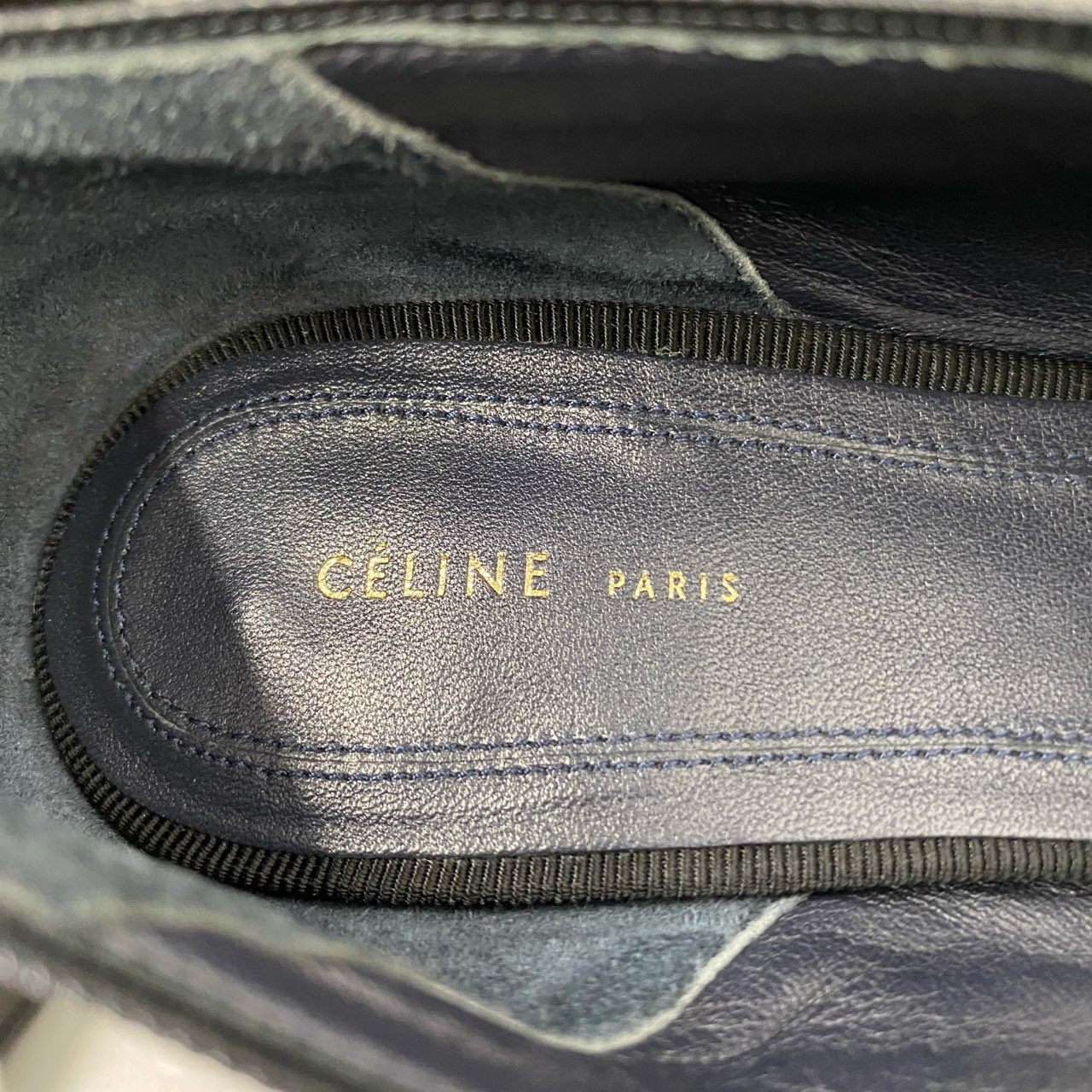 5c1 CELINE セリーヌ イタリア製 エッセンシャルVネック ポインテッドトゥ ヒール パンプス 35 ブラック レザー MADE IN ITALY