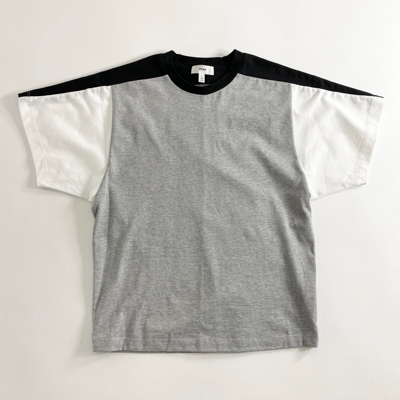 53a17 《美品》 日本製 HYKE ハイク Tシャツ 半袖カットソー コットン 1 グレー メンズ クルーネック ショートスリーブ