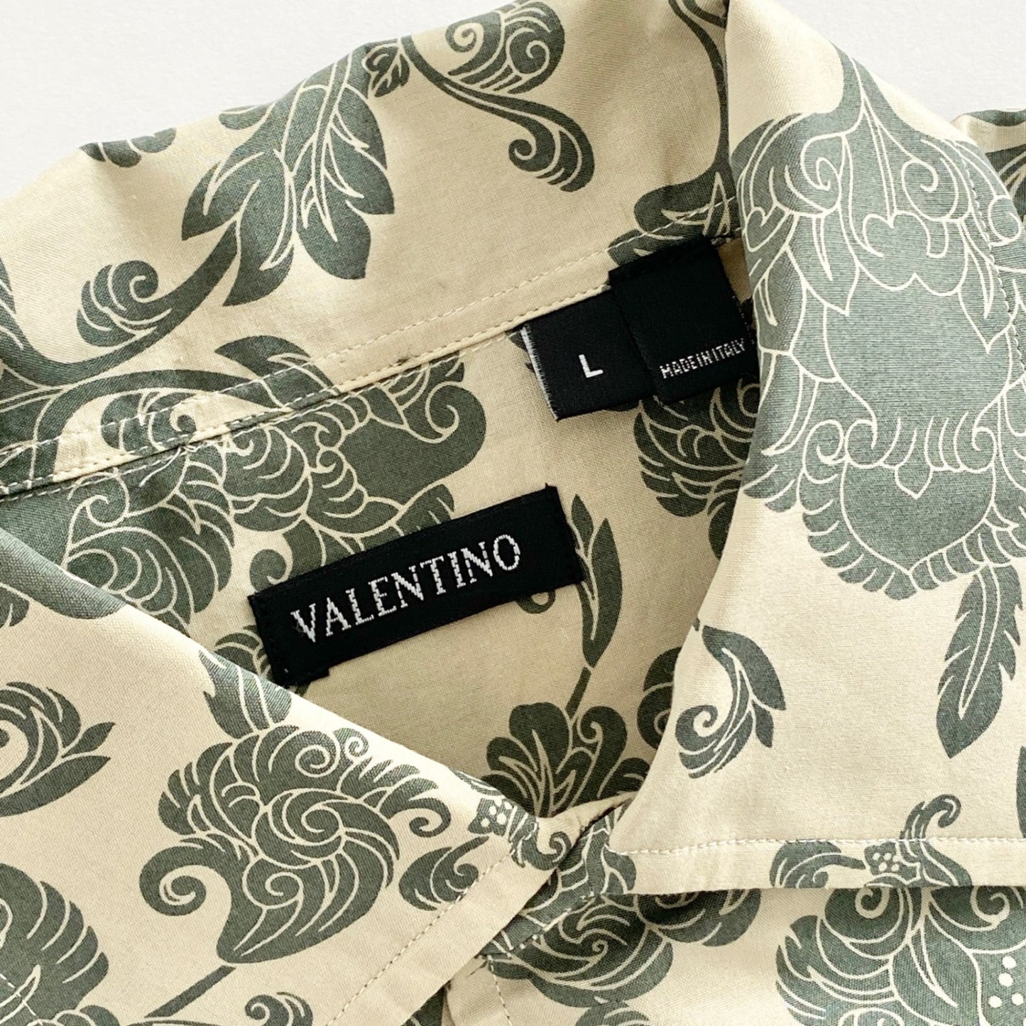 1a31 《美品》 VALENTINO ヴァレンティノ フラワープリント 半袖シャツ L ベージュ グリーン イタリア製 刺繍ロゴ